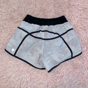Lululemon black and grey color shorts size 4
